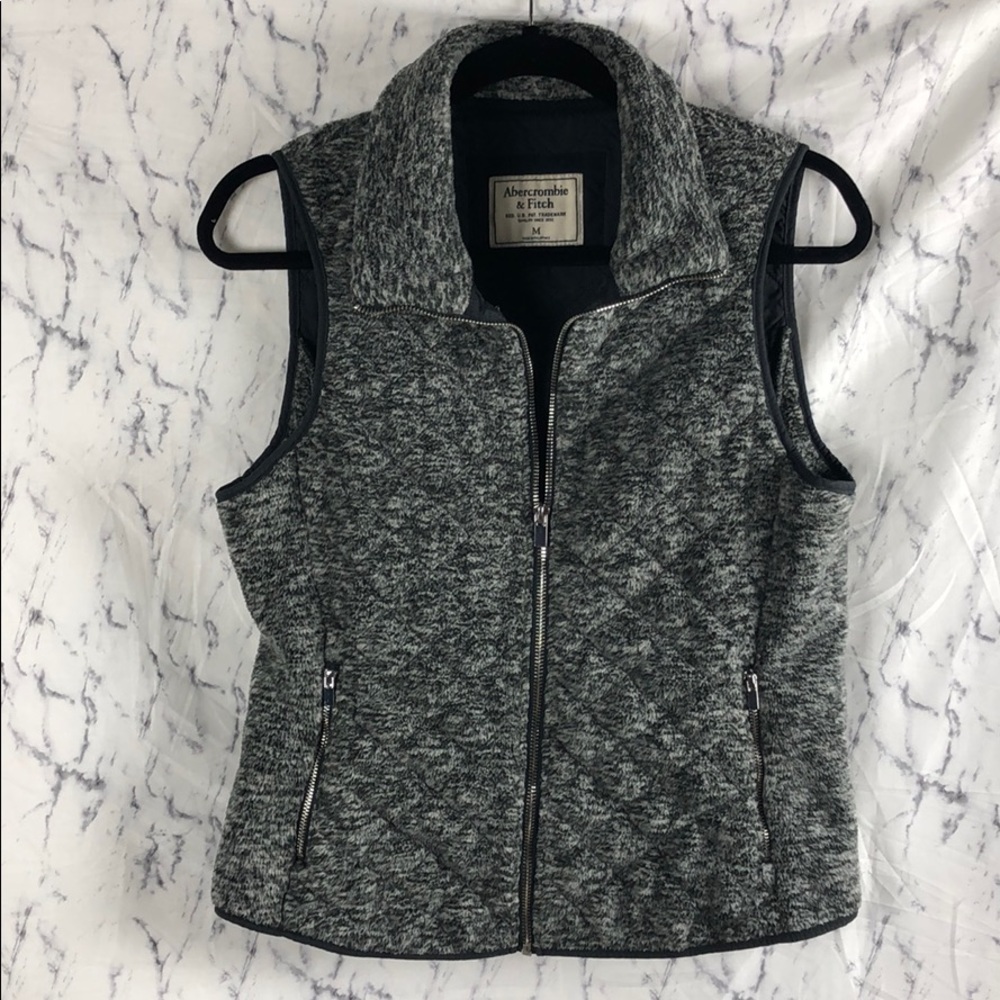 Abercrombie & Fitch Quilted Zip Up Vest Gray Fuzzy